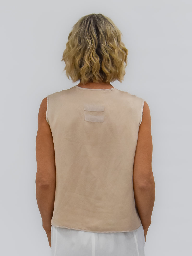 DJ sleeveless vest - alabaster