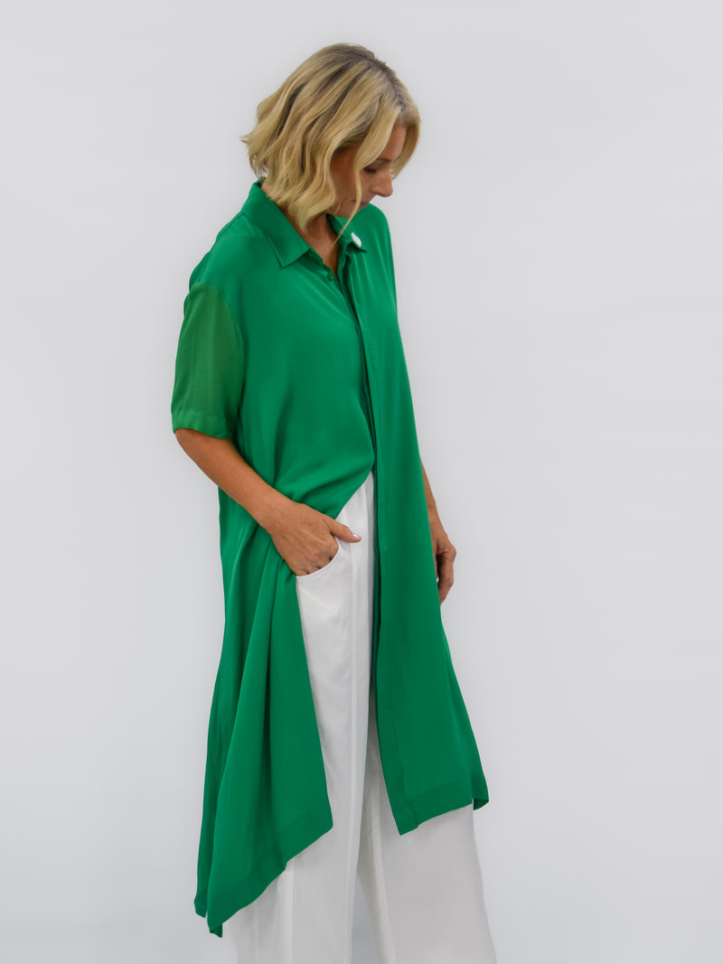 Green Short sleeve dress over white pants